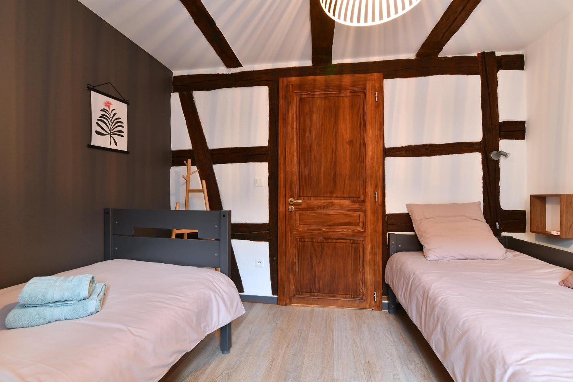 Grand Gite Dans Maison Alsacienne Historique 吉博斯韦尔 外观 照片